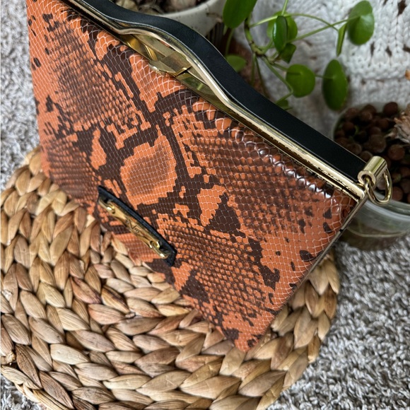 VERSACE 1969 Brown Snakeskin Pattern Bag - Picture 5 of 9